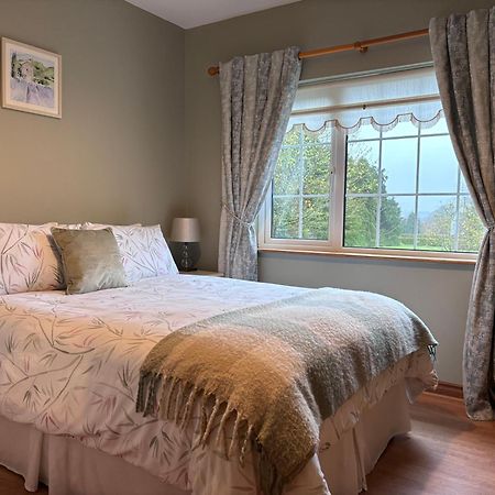 The Lodge Self Catering Castlerea Eksteriør bilde