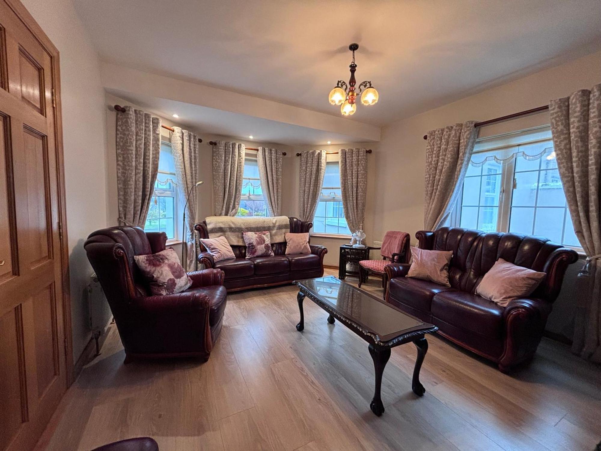 The Lodge Self Catering Castlerea Eksteriør bilde